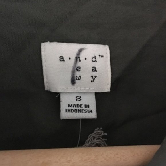 5/$15 New Target a new day Button Down Shirt - Picture 2 of 5